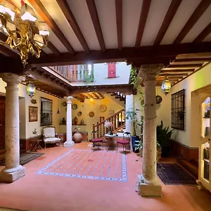 Апарт-отель Almunia De San Miguel **